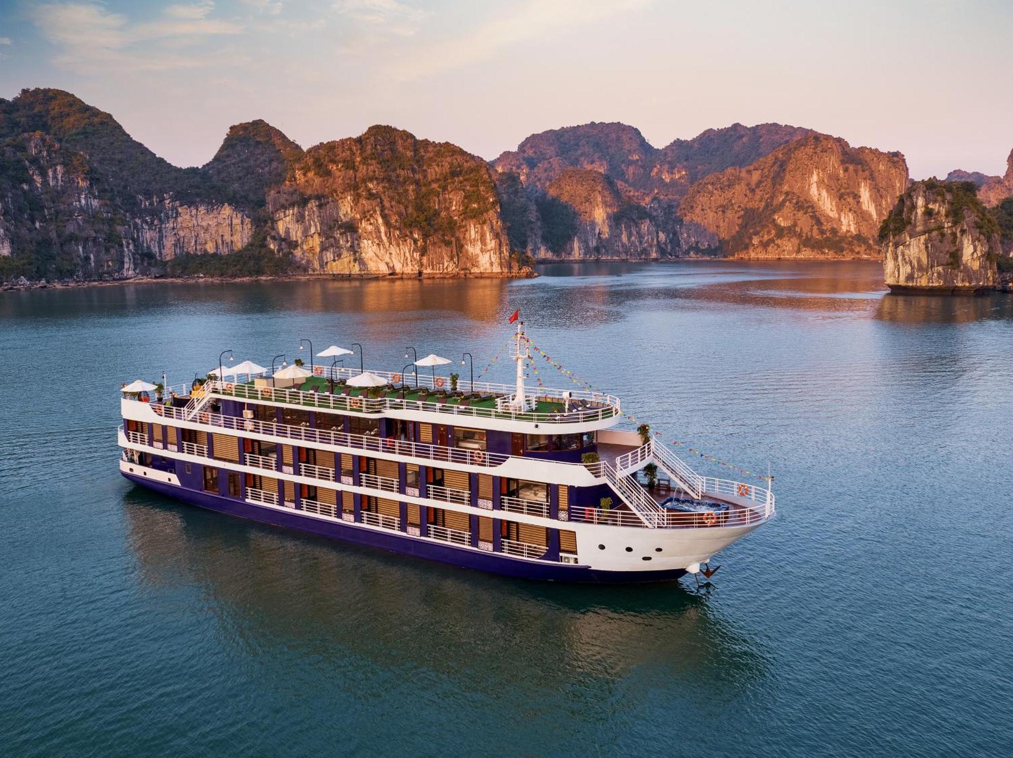 Halong Dragon Bay Cruise Hotel Ха Лонг Екстериор снимка
