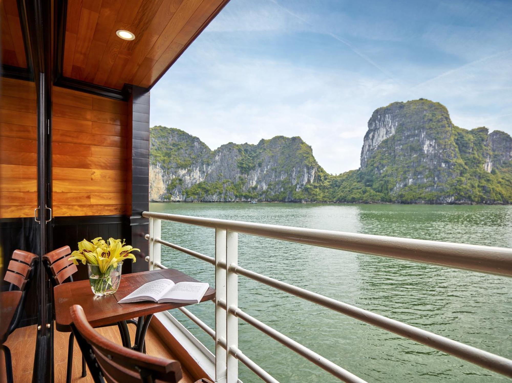 Halong Dragon Bay Cruise Hotel Ха Лонг Екстериор снимка