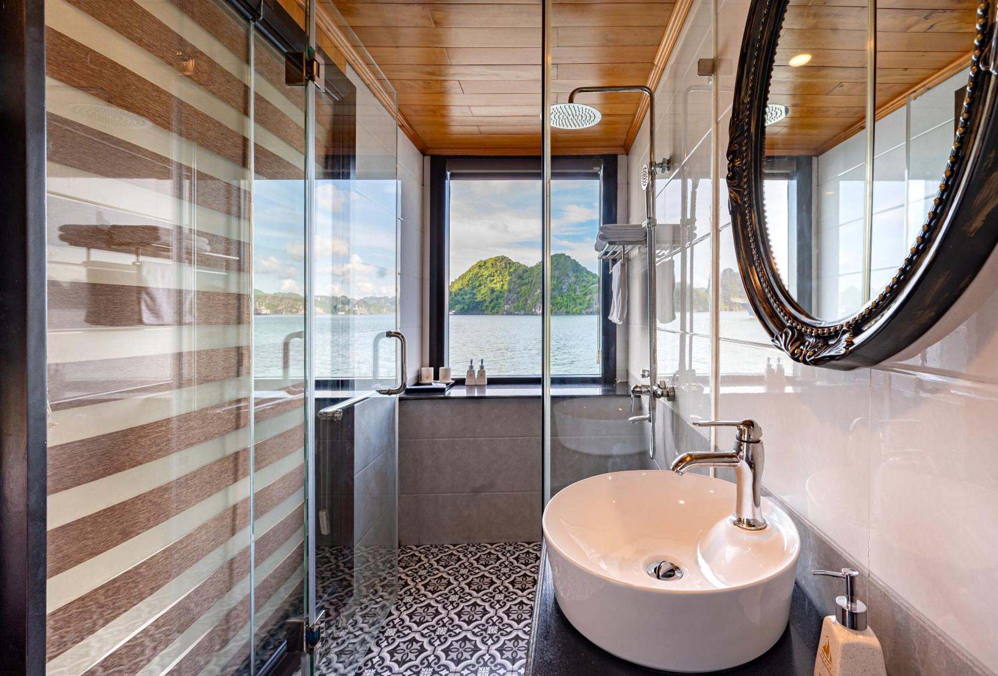 Halong Dragon Bay Cruise Hotel Ха Лонг Екстериор снимка