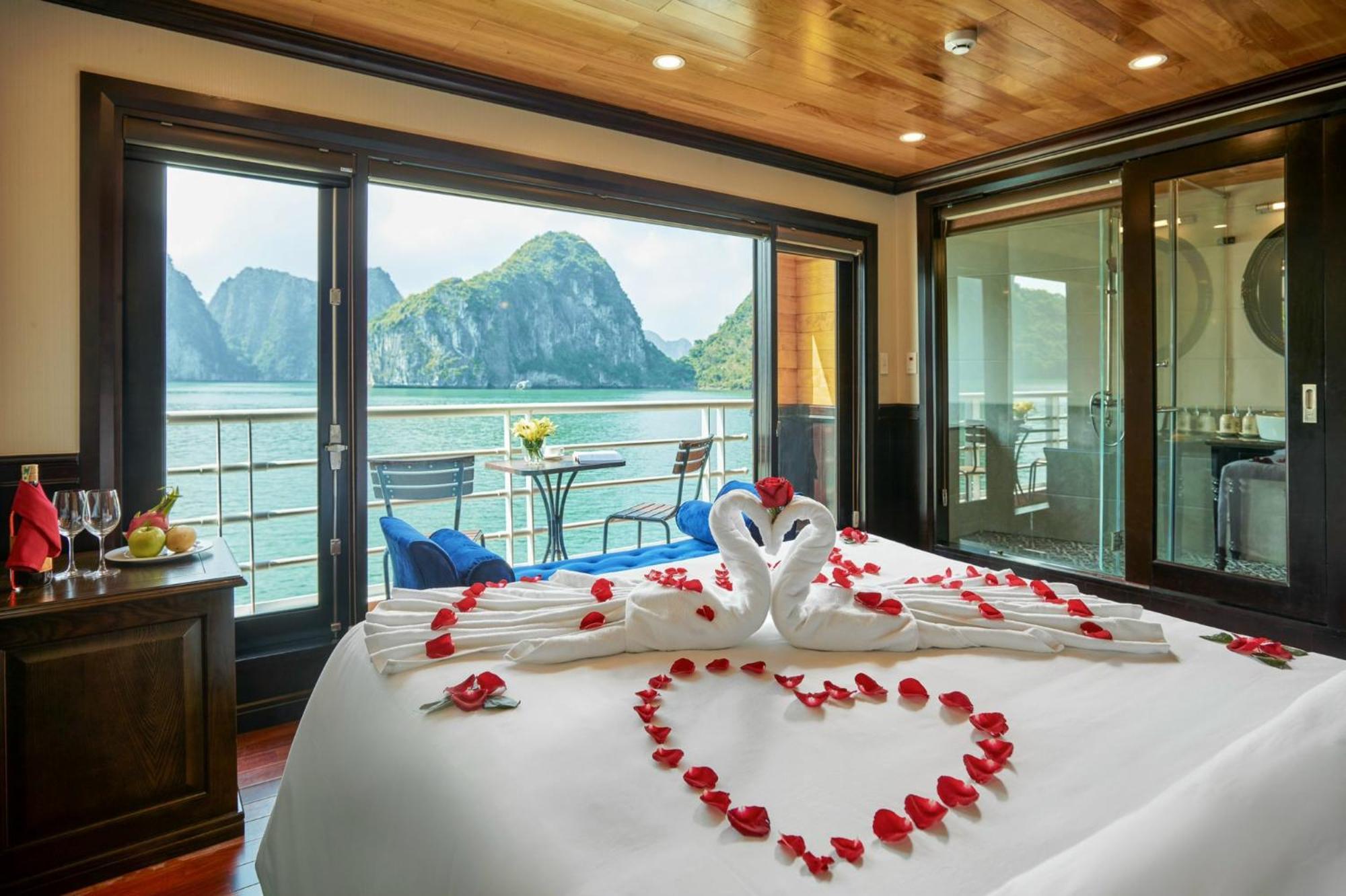 Halong Dragon Bay Cruise Hotel Ха Лонг Екстериор снимка